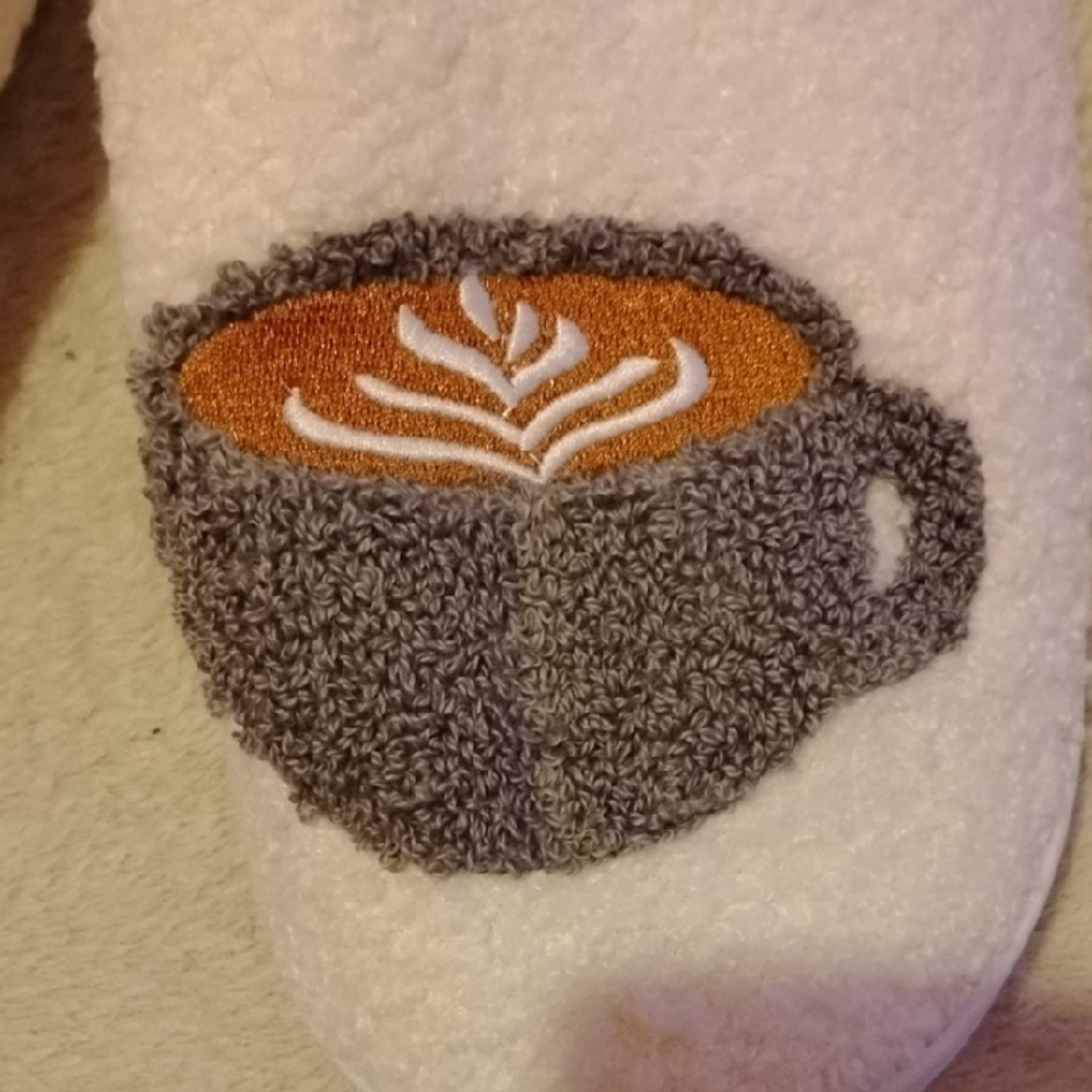 Just Be Donut and Coffee Slippers and Socks Set Size 7/8 - Picture 2 of 11
